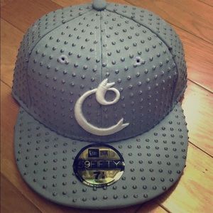 New Era X Commonwealth Dot fitted.  Size 7 1/8.
